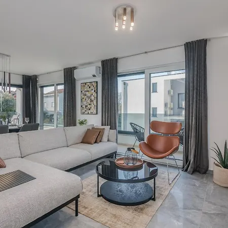 Apartament Premium Mellea Vantacici