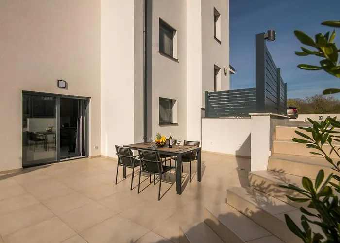 Apartment Premium Mellea Vantacici